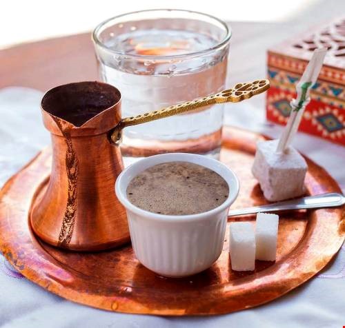 Sütlü Menengiçli Türk Kahvesi